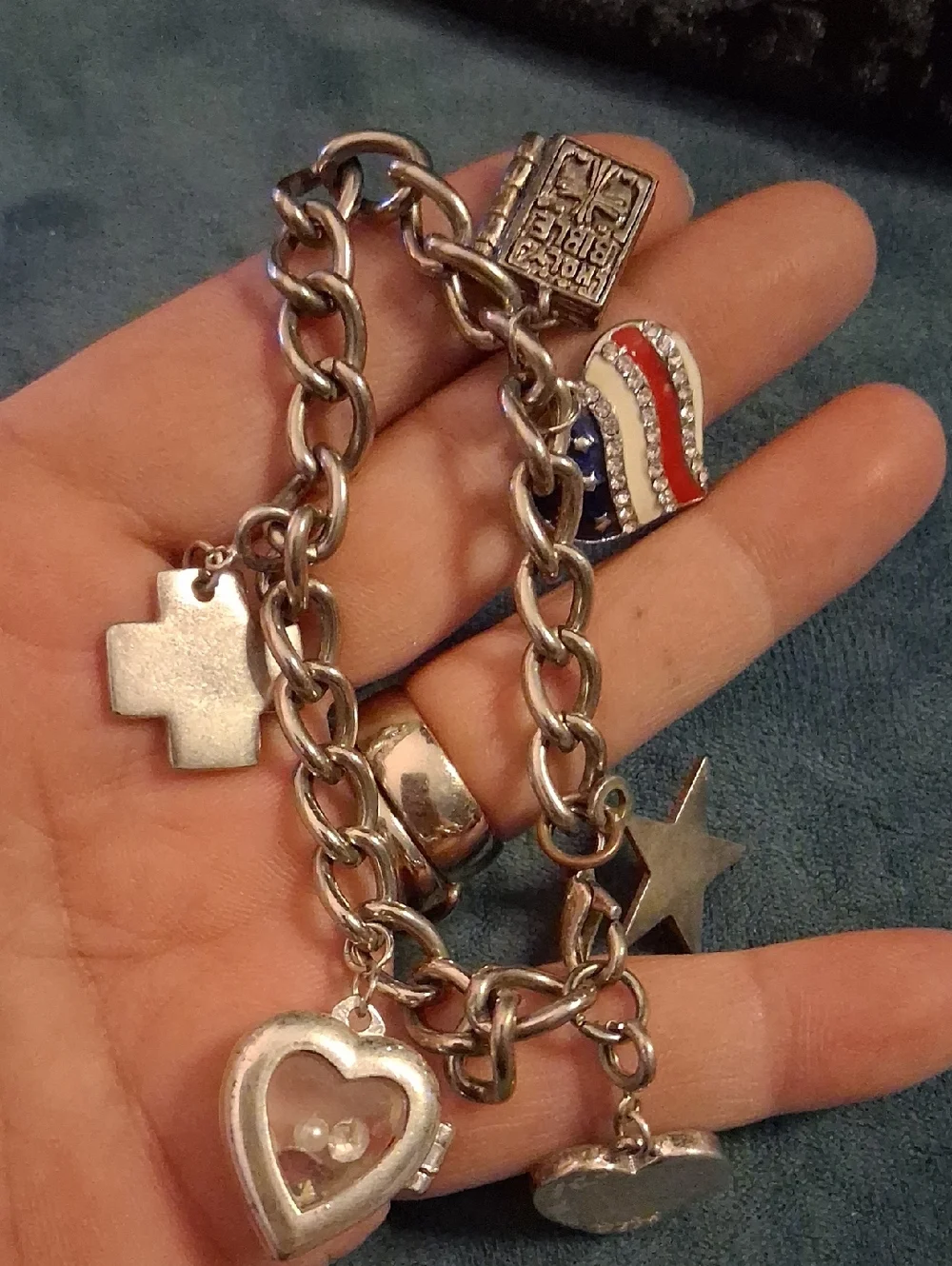 Silver Charm Bracelet with Hearts, Cross, Bible & Flag Charm Sz 8
